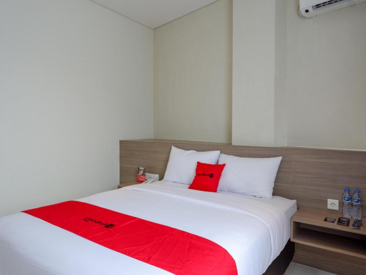 Hotel Reddoorz Near Exit Tol Banyumanik 2 Srondolwetan Exterior foto